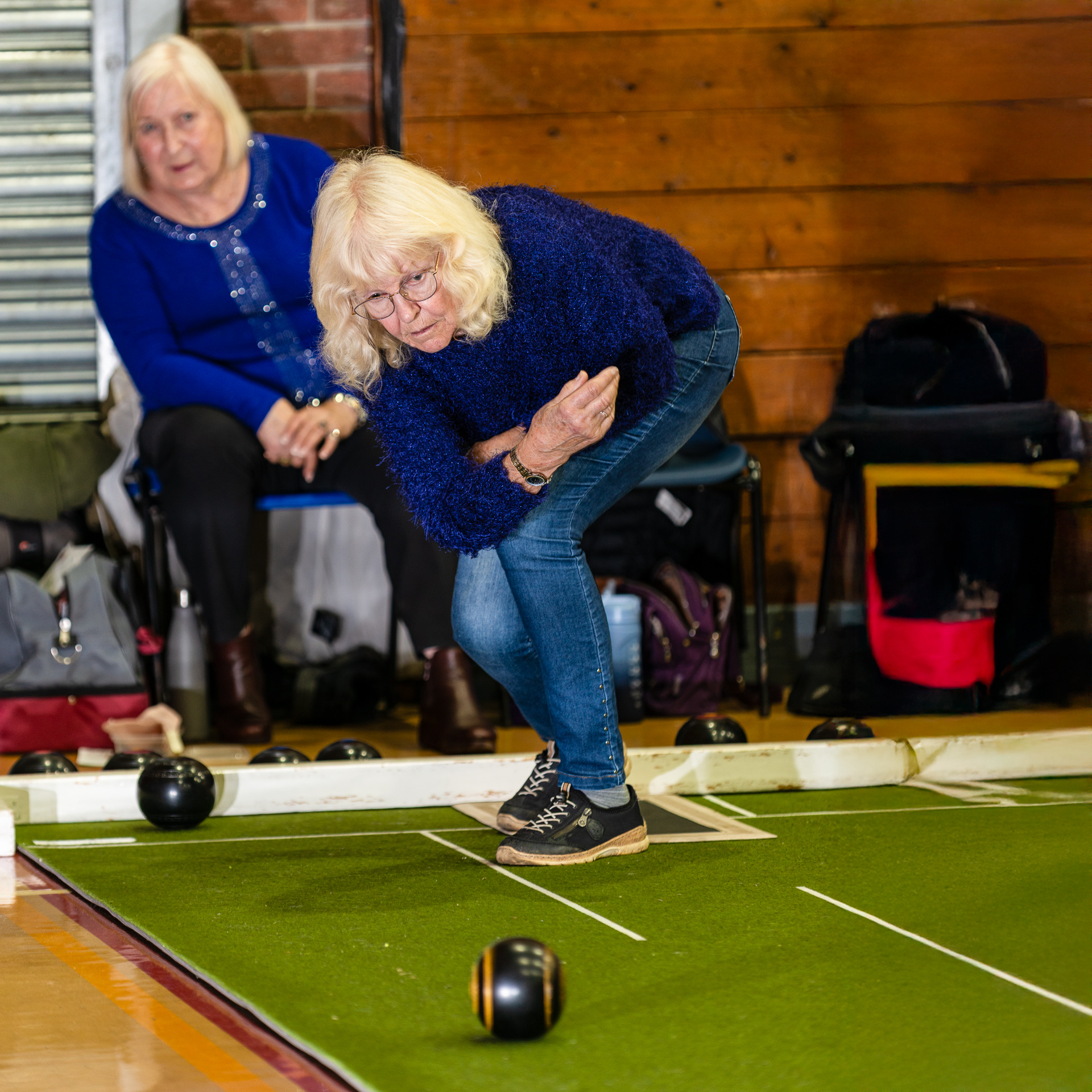Short mat bowls