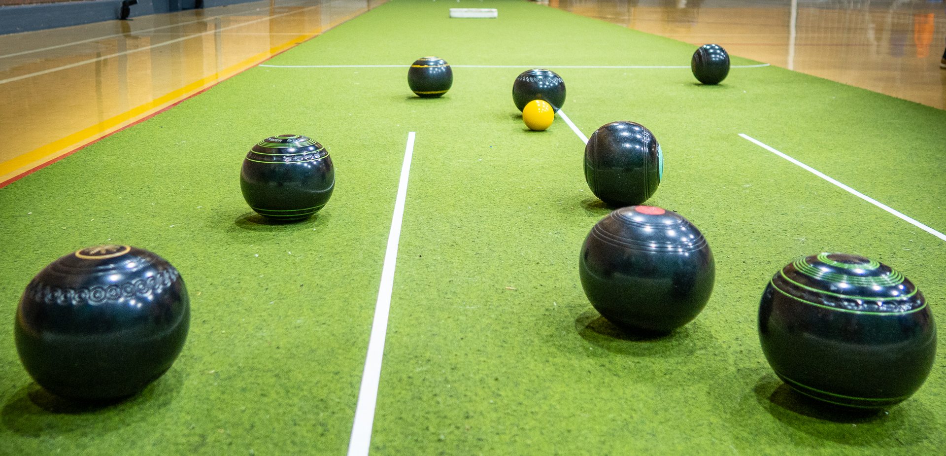 Short mat bowls